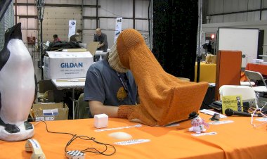 Màn hình Macbook, iPhone trong tương lai sẽ có chức năng chống nhìn trộm?