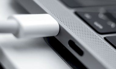 Macbook bỗng dưng bị chậm, có thể bạn đã cắm sạc nhầm cổng USB-C