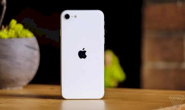 Sạc nhanh cho viên pin 1.821mAh của iPhone SE 2020 bằng củ sạc 18W mất gần 2 tiếng