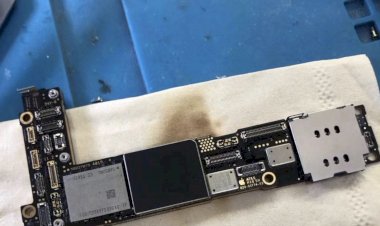 Rò rỉ bảng mạch được cho là của iPhone 12