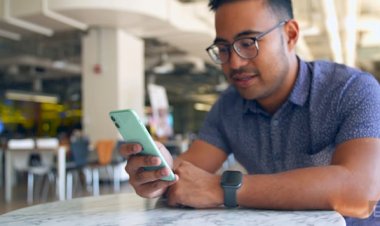 Apple mua lại một startup về AI ở Canada nhằm phát triển thêm cho Siri