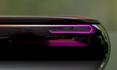 Samsung vừa nhận gần 1 tỉ USD từ Apple vì không mua đủ panel OLED