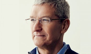 Apple CEO  Tim Cook ủng hộ hơn 5 Triệu $ cho từ thiện