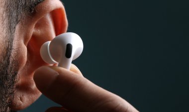 Kết nối tai nghe AirPods với máy tính chạy Windows