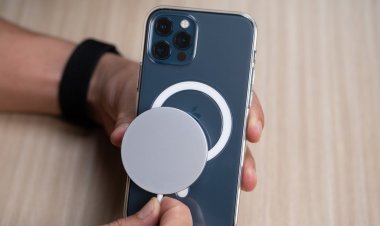 Apple hướng dẫn sử dụng đế sạc MagSafe để cho công suất cao nhất, iPhone 12 mini chỉ là 12W