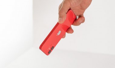 iPhone 12 là điện thoại 5G bán chạy nhất toàn cầu