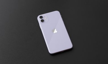 Top 10 điện thoại được chọn làm quà Giáng Sinh ở Mỹ, iPhone chiếm 9/10