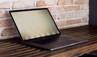 Apple vẫn sẽ sửa chữa miễn phí màn hình MacBook Pro 13 2016 bị lỗi đèn sân khấu