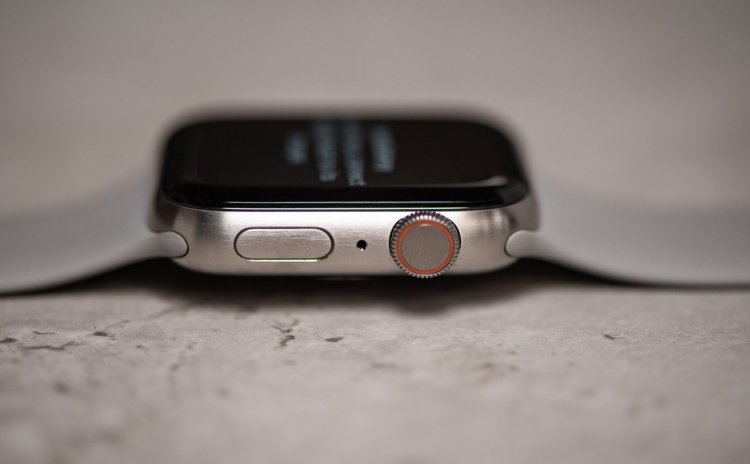 Sau Apple Watch, Apple có thể sẽ làm cả iPhone và MacBook bằng Titanium