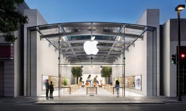 Nhiều cửa hàng Apple Store tại Mỹ yêu cầu khách hàng đeo khẩu trang khi thăm quan và mua sắm.