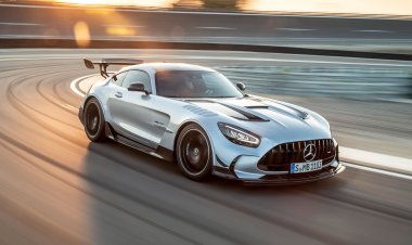 Kỹ sư Mercedes-AMG về Apple làm việc cho dự án đặc biệt
