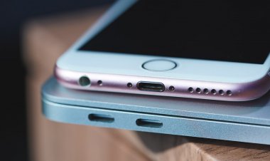 Kỹ sư tự động hóa chế cổng USB-C cho iPhone X