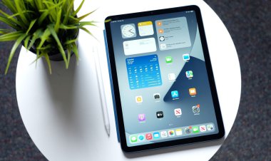 Một số người dùng phản ánh về chất lượng hoàn thiện iPad Air 5
