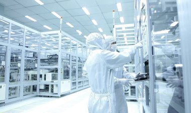 Apple tạm ngưng việc sản xuất tấm nền iPhone 13 của BOE vì tự ý thay đổi thiết kế