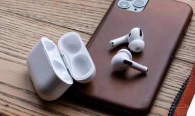 AirPods Pro 2 vẫn là Lightning, AirPods 2023 sẽ chuyển qua cổng USB-C?