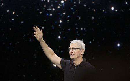 Tim Cook tới thăm Trung Quốc, nói Apple và Trung Quốc cùng phát triển song hành