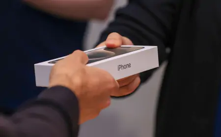 Apple có thể update iOS của iPhone ngay cả khi trong hộp