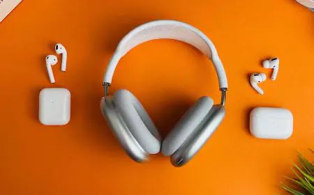 Đơn vị sản xuất AirPods và Vision Pro được yêu cầu chuyển sang Việt Nam