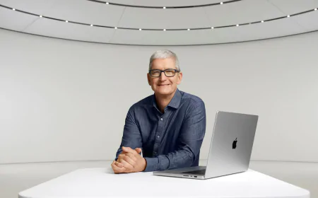 Tim Cook vẫn sẽ là CEO của Apple cho đến giữa năm 2026