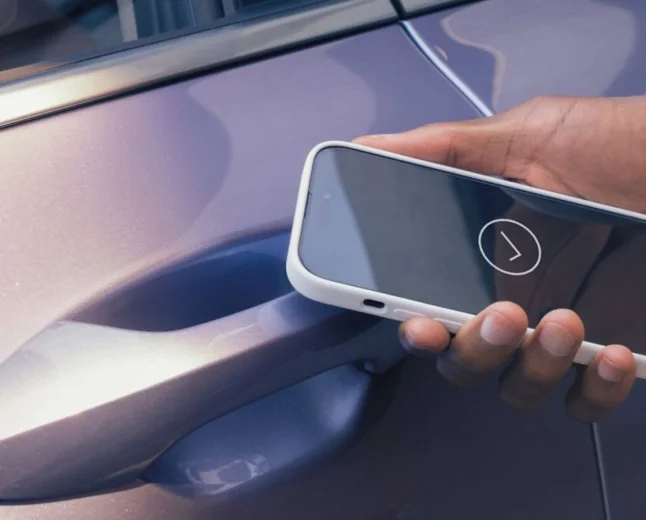 Apple sắp hỗ trợ tính năng Car Key cho xe điện của Xiaomi
