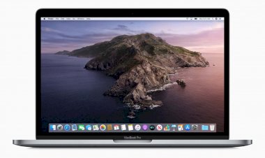 MacBook Pro 13-inch 2019 thêm Touch Bar, Touch ID, Intel thế hệ 8, 2 cổng Thunderbolt 3, từ $1.299