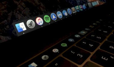 Pock giúp hiển thị Dock trong Touch Bar trên Macbook