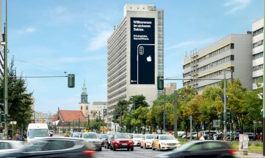 Apple đặt 3 bảng quảng cáo về bảo mật iPhone tại Đức