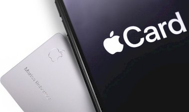 Thẻ tín dụng Apple Card đã bắt đầu đến tay những người dùng đầu tiên.