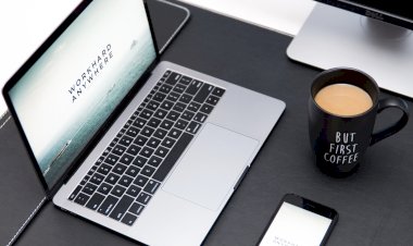 Apple đang kiếm tiền như thế nào ở thời kỳ "hậu iPhone"?