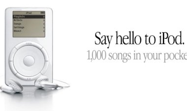 Steve Jobs giới thiệu iPod  đầu tiên cách đây 18 năm!