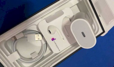 Người mua phản ánh Apple "đóng gói nhầm" cáp USB-A to Lightning trong hộp iPhone 11 Pro