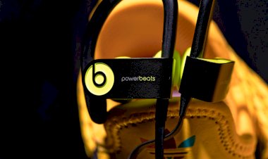 iOS 13.3 hé lộ thông tin về tai nghe Powerbeats 4 với tính năng Hey Siri