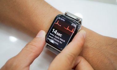 Một bác sỹ tim mạch kiện Apple vì dùng công nghệ đo nhịp tim của ông trên Apple Watch
