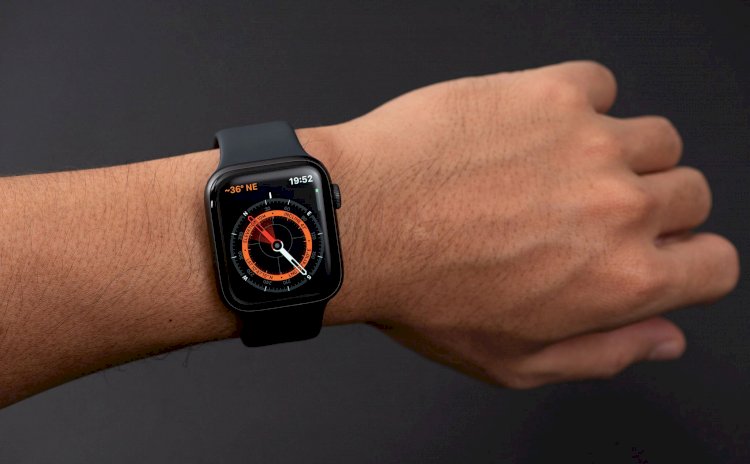 iPhone trong tương lai có thể dùng công nghệ màn hình không bao giờ tắt trên Apple Watch.