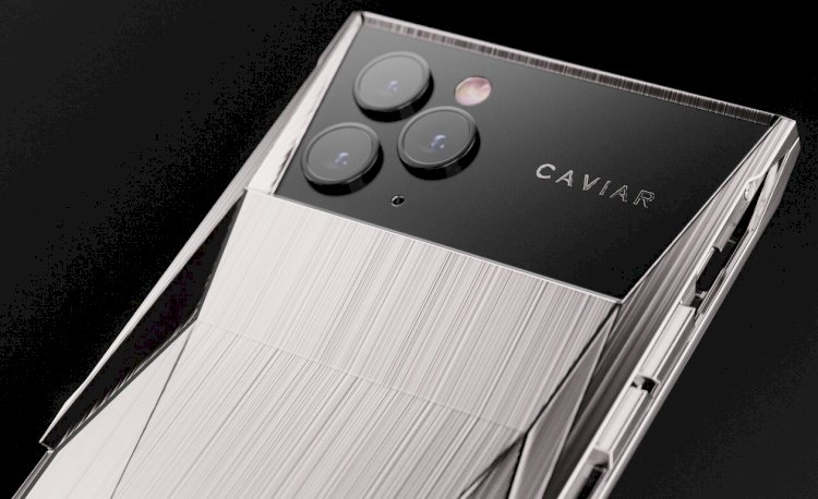 Caviar Cyberphone: iPhone 11 Pro vỏ titanium, lấy cảm hứng từ Tesla Cybertruck, giá 5.256 USD